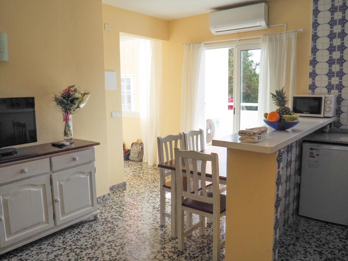 Apartamentos Cala Llonga Cala Llonga  Buitenkant foto