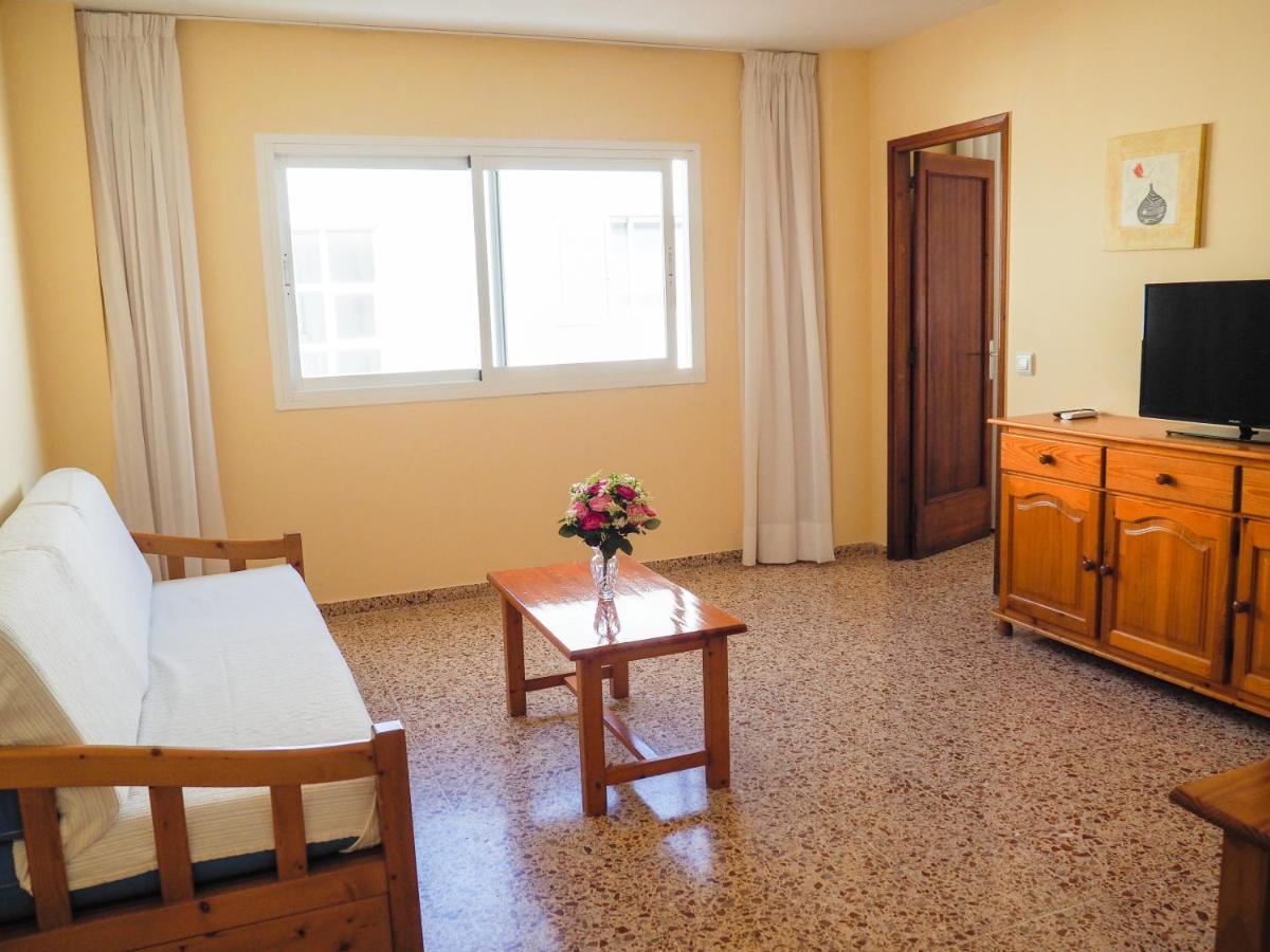 Apartamentos Cala Llonga Cala Llonga  Buitenkant foto