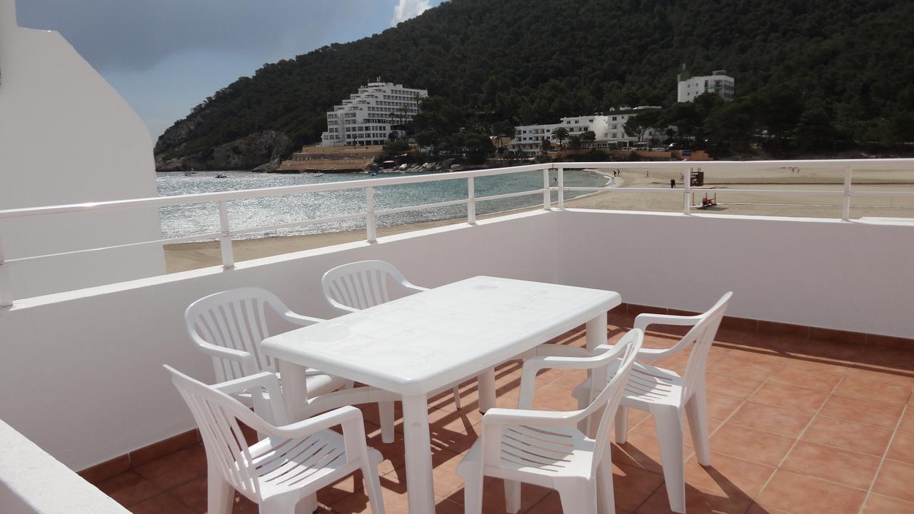 Apartamentos Cala Llonga Cala Llonga  Buitenkant foto