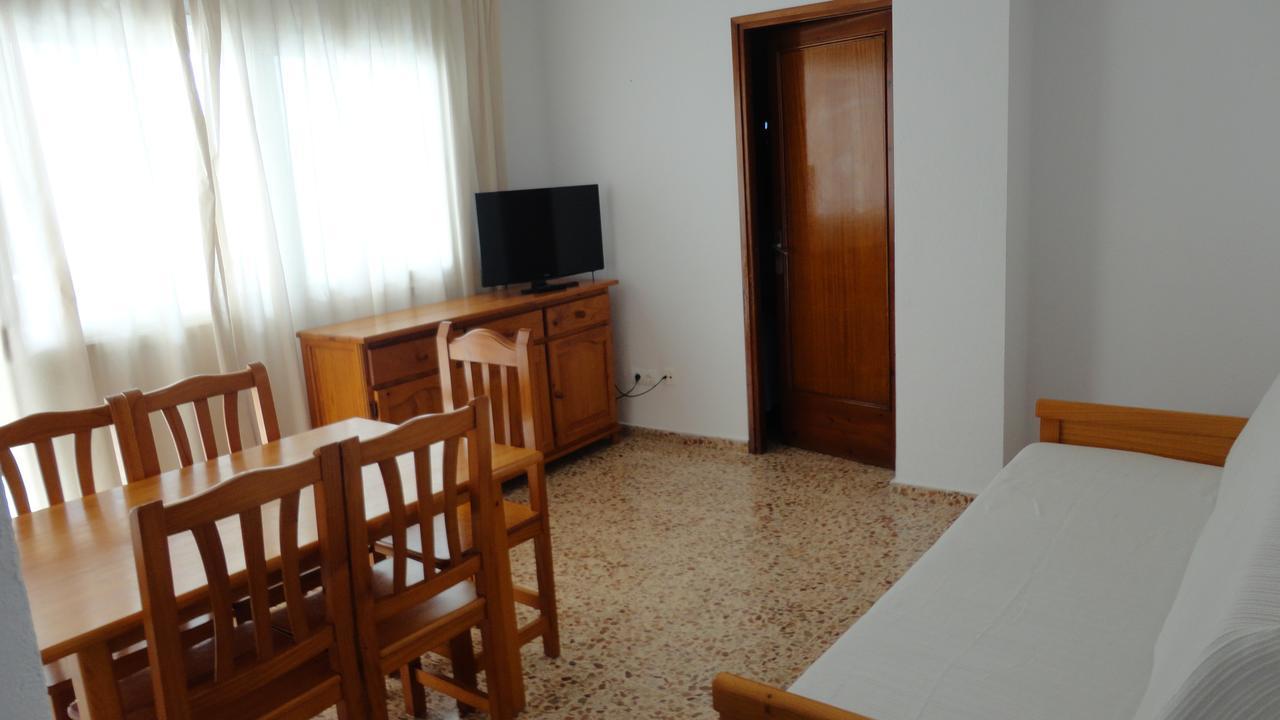 Apartamentos Cala Llonga Cala Llonga  Buitenkant foto