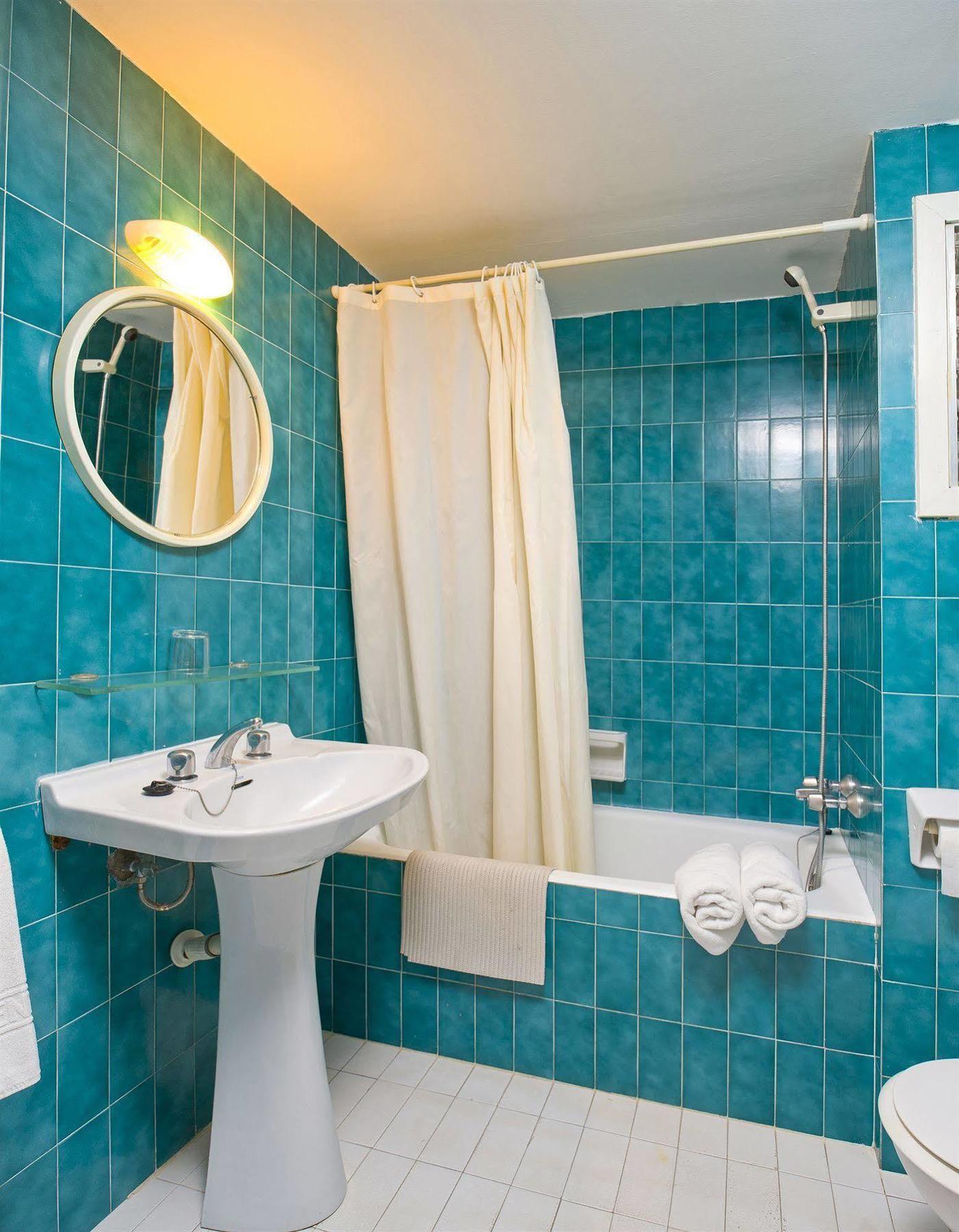 Apartamentos Cala Llonga Cala Llonga  Buitenkant foto