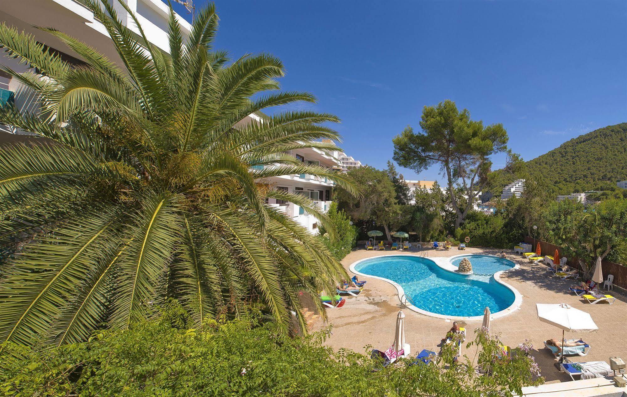 Apartamentos Cala Llonga Cala Llonga  Buitenkant foto